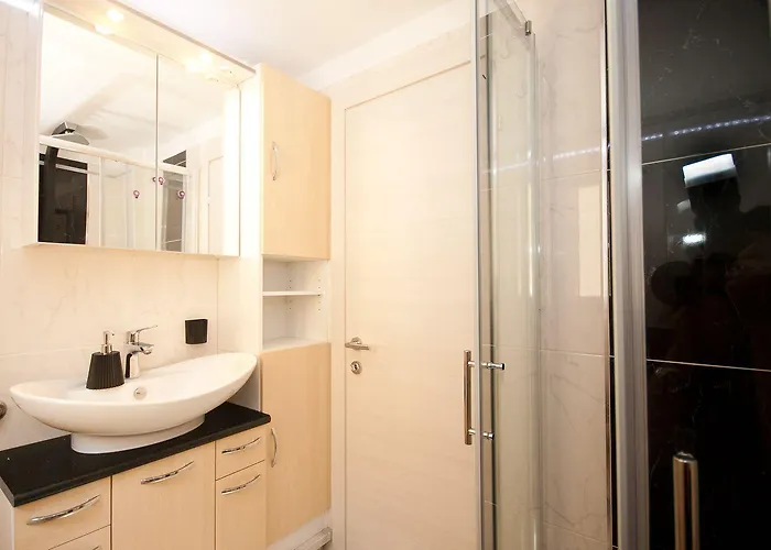 Apartmán Mit Meerblick Und Direkt Am Kristallklaren Baška