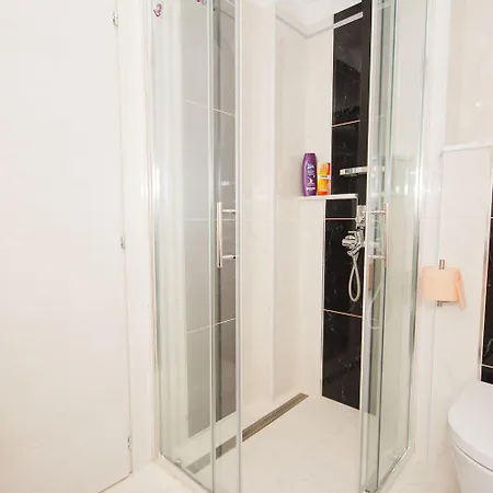 Apartman Mit Meerblick Und Direkt Am Kristallklaren *